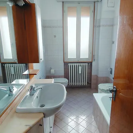 La Casa Di Davide דירה אימולה